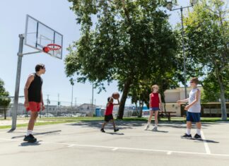 Discover Active Clubs and Social Groups in Atherton: Join the Fun!